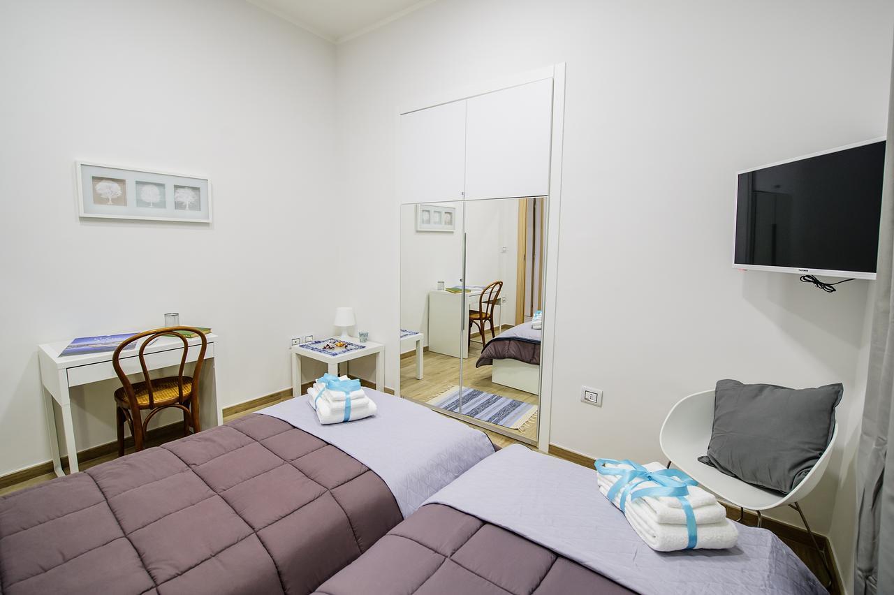 Margherita'S Apartment Salerno Ngoại thất bức ảnh