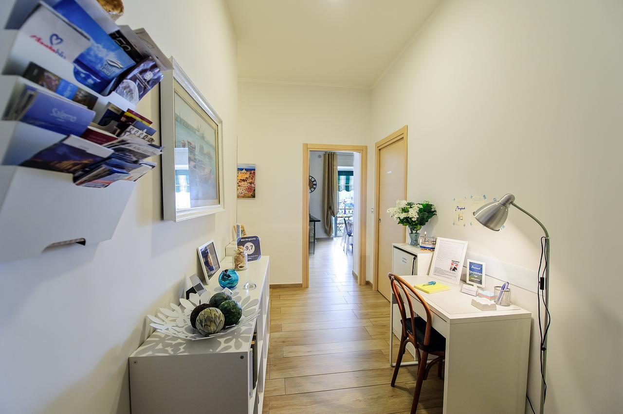 Margherita'S Apartment Salerno Ngoại thất bức ảnh